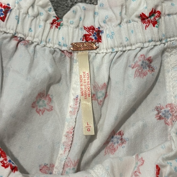 Free People Cambridge Floral Print drawstring Ruffle Trim Women Shorts Sz L - Picture 2 of 7